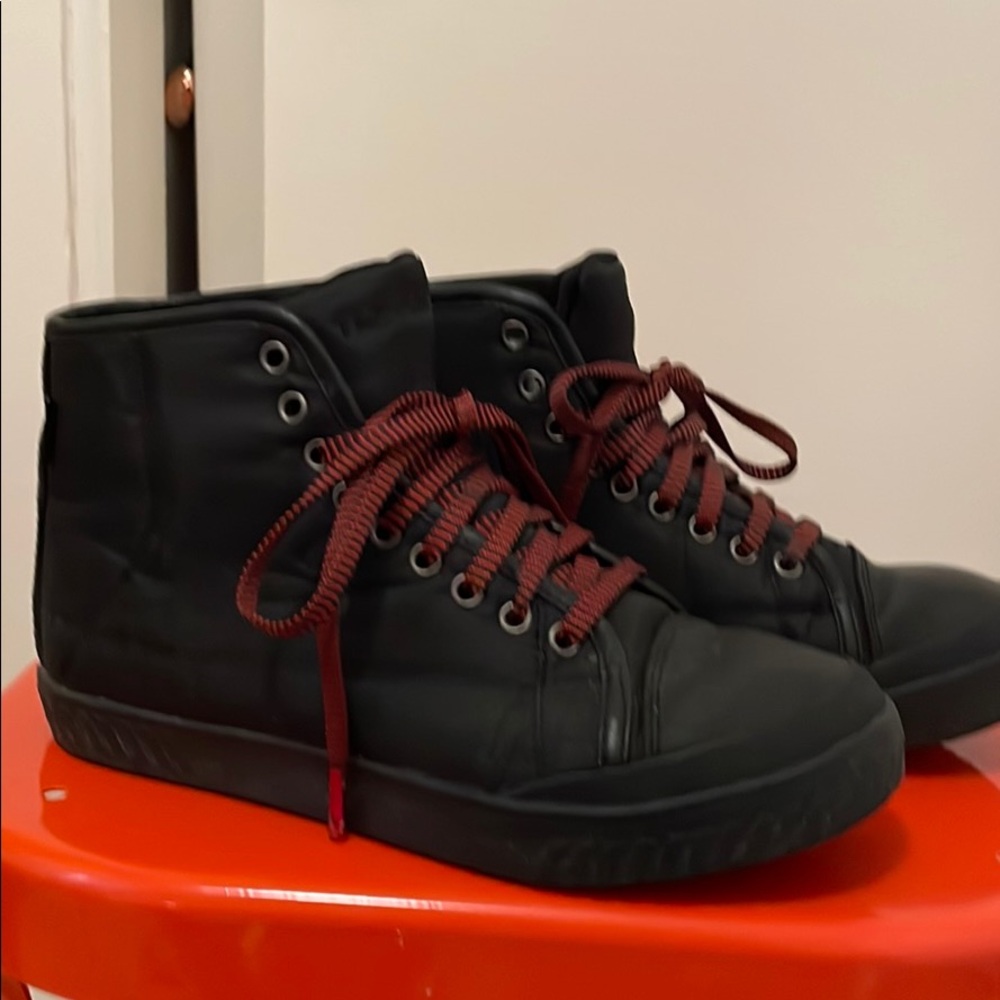 Tretorn Waterproof High Tops Black